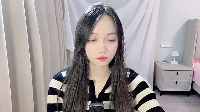 Snapshot of BoiI2u chatting on November 22, 2025, 3:22 pm BoiI2u online show from November 22, 2025, 3:22 pm