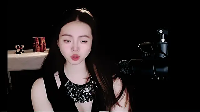 nannanbaby002 online show from November 15, 2025, 12:45 pm