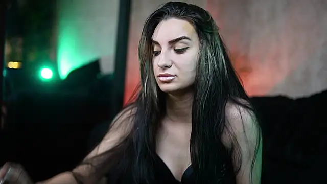 Snapshot of BikiJo chatting on November 20, 2025, 7:24 pm BikiJo online show from November 20, 2025, 7:24 pm