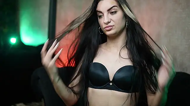 Snapshot of BikiJo chatting on November 29, 2025, 7:28 pm BikiJo online show from November 29, 2025, 7:28 pm