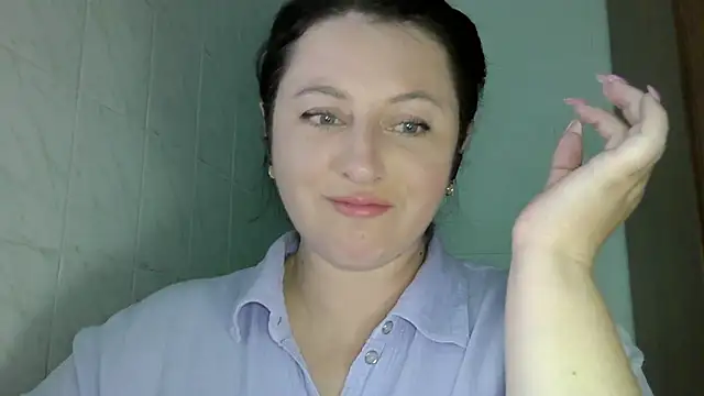 Snapshot of MelinaAx chatting on May 19, 2026, 8:59 pm MelinaAx online show from May 19, 2026, 8:59 pm