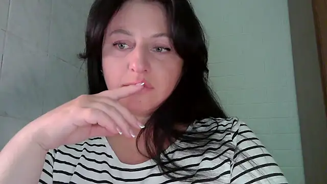 MelinaAx online show from July 21, 2026, 8:33 pm