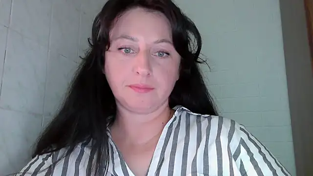 MelinaAx online show from July 22, 2026, 7:49 pm