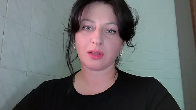 MelinaAx online show from July 26, 2026, 7:10 pm