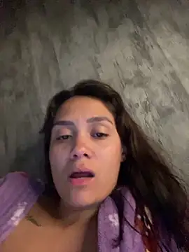 carolsapequinha online show from June 8, 2026, 1:28 am