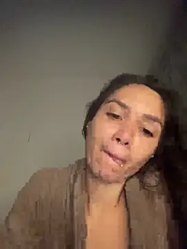carolsapequinha online show from June 18, 2026, 11:58 am