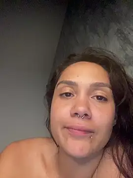 carolsapequinha online show from July 7, 2026, 4:48 am