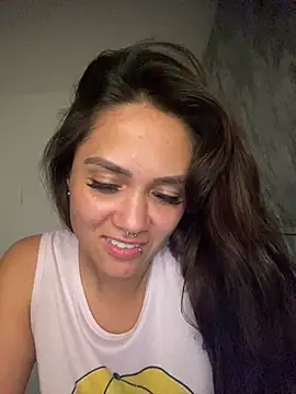 carolsapequinha online show from July 18, 2026, 3:44 am