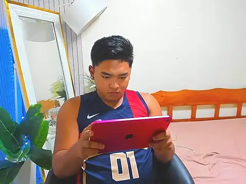 Snapshot of SandraXxHornball chatting on November 14, 2025, 8:02 am SandraXxHornball online show from November 14, 2025, 8:02 am