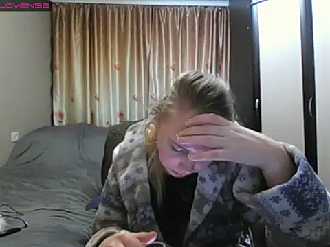 JenniDeep online show from March 12, 2026, 8:48 pm