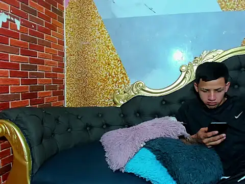 Latinprince BDSM online show from November 19, 2025, 8:20 pm