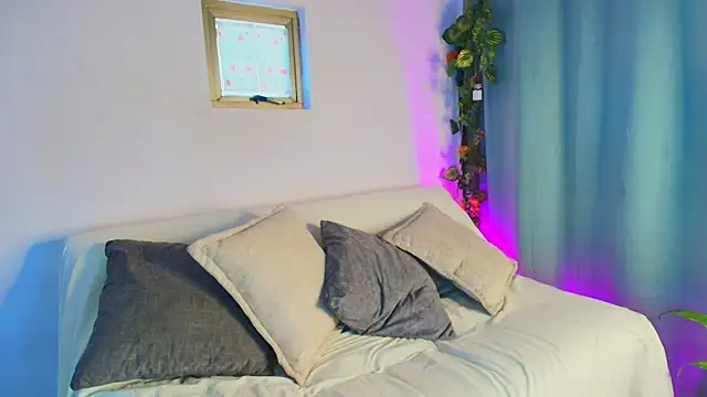 lizzy kane online show from December 3, 2025, 8:07 pm