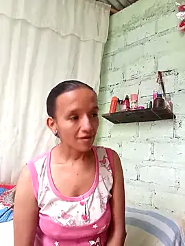 Snapshot of SindyHans chatting on December 2, 2025, 2:56 pm SindyHans online show from December 2, 2025, 2:56 pm