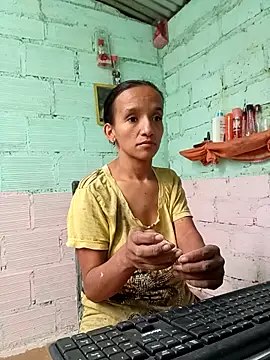 Snapshot of SindyHans chatting on December 4, 2025, 2:26 pm SindyHans online show from December 4, 2025, 2:26 pm