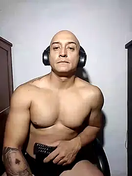 nicolssssssssss online show from November 13, 2025, 6:01 am