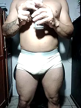 nicolssssssssss online show from November 17, 2025, 7:14 am