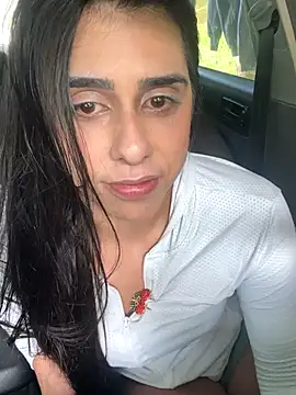 Snapshot of Monahliza chatting on November 28, 2025, 11:24 am Monahliza online show from November 28, 2025, 11:24 am