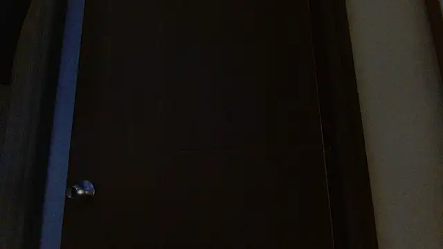 Snapshot of Lauragomezz chatting on November 21, 2025, 8:40 pm Lauragomezz online show from November 21, 2025, 8:40 pm