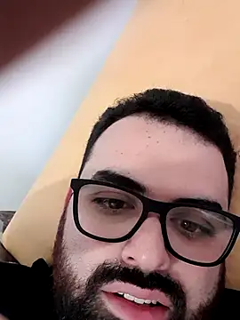 julianlondo111 online show from February 25, 2026, 11:14 pm