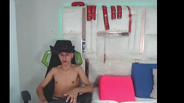 HARD GROUPP  online show from November 16, 2025, 3:56 am