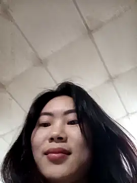 Snapshot of Lynk2x chatting on November 13, 2025, 12:37 pm Lynk2x online show from November 13, 2025, 12:37 pm