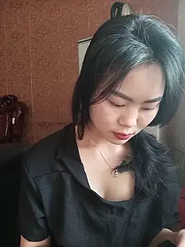 Snapshot of Lynk2x chatting on November 20, 2025, 8:14 am Lynk2x online show from November 20, 2025, 8:14 am