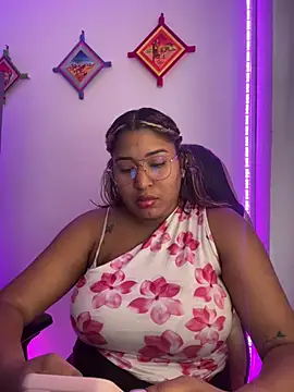 morena-2025 online show from July 11, 2026, 7:49 pm