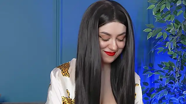 IrissBell online show from December 3, 2025, 6:32 am