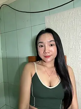 dusi-cute online show from November 18, 2025, 5:17 pm