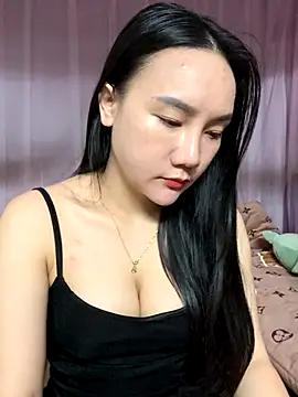 dusi-cute online show from November 28, 2025, 1:41 am