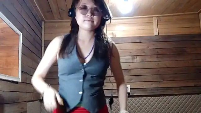 Snapshot of AiCress chatting on November 21, 2025, 7:07 am AiCress online show from November 21, 2025, 7:07 am