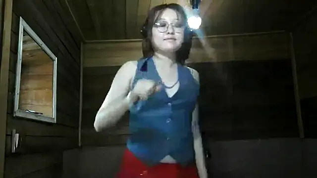 Snapshot of AiCress chatting on November 25, 2025, 4:23 am AiCress online show from November 25, 2025, 4:23 am