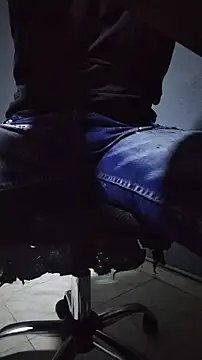 Snapshot of lans_howl chatting on November 21, 2025, 8:02 am lans howl online show from November 21, 2025, 8:02 am