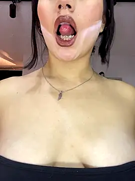 GinebraBelucci online show from November 27, 2025, 2:57 am