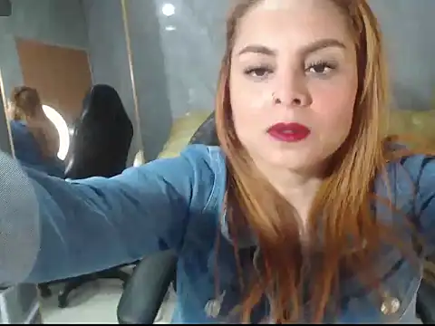 Snapshot of Gracelove_a chatting on November 23, 2025, 7:35 pm Gracelove a online show from November 23, 2025, 7:35 pm