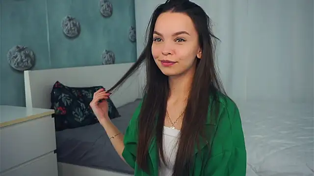 NanMccoid online show from November 21, 2025, 6:12 am