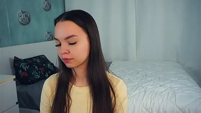 NanMccoid online show from November 30, 2025, 6:28 am