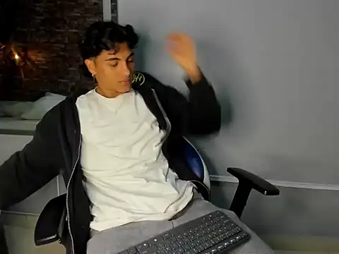 MattFiore online show from January 17, 2026, 7:39 pm