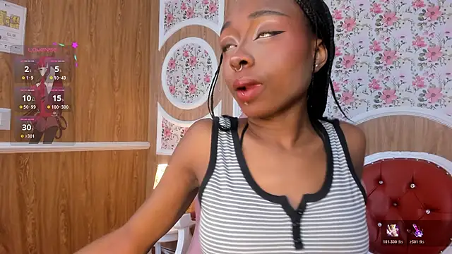 Snapshot of Midnight_Bluee chatting on November 19, 2025, 12:27 pm Midnight Bluee online show from November 19, 2025, 12:27 pm