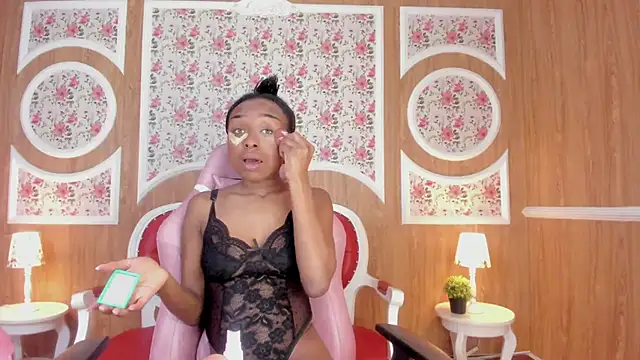 Snapshot of Midnight_Bluee chatting on November 28, 2025, 8:00 pm Midnight Bluee online show from November 28, 2025, 8:00 pm