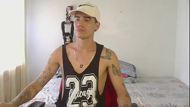 Snapshot of kilyan_wow chatting on November 23, 2025, 8:52 pm kilyan wow online show from November 23, 2025, 8:52 pm