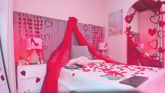 Valentino moretti online show from February 16, 2026, 11:50 am