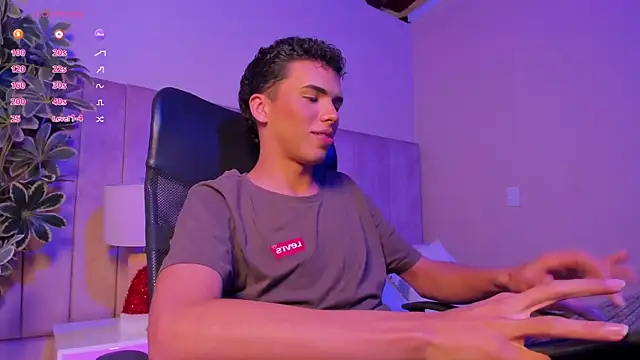 Snapshot of Seab_trooy chatting on November 21, 2025, 4:00 am Seab trooy online show from November 21, 2025, 4:00 am