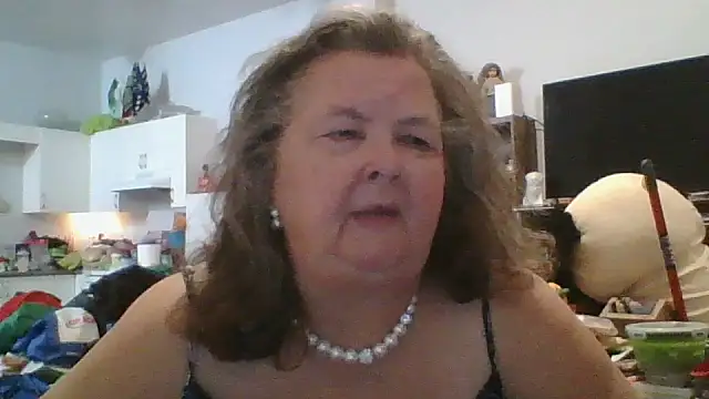 TiguhguhrsRose online show from November 24, 2025, 1:38 am