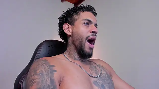 LuigiVitale 1 online show from February 13, 2026, 1:12 am