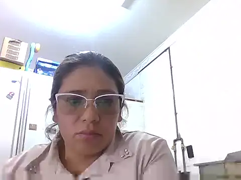 marcelaxxxl online show from November 28, 2025, 2:09 pm