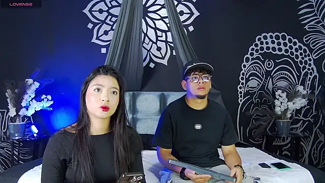 Snapshot of Kamie_SebasDolce chatting on March 30, 2026, 1:12 pm Kamie SebasDolce online show from March 30, 2026, 1:12 pm