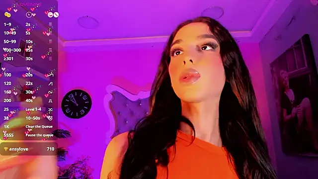 LeslieAmor1 online show from November 24, 2025, 6:35 am