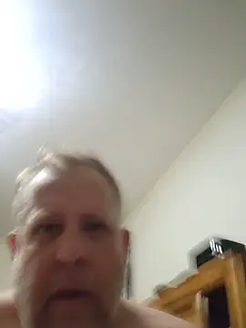 Snapshot of Mikey40wv chatting on July 2, 2026, 3:06 am Mikey40wv online show from July 2, 2026, 3:06 am