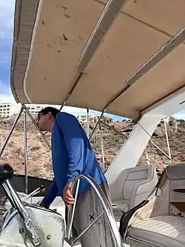 algila08 online show from April 19, 2026, 12:00 am